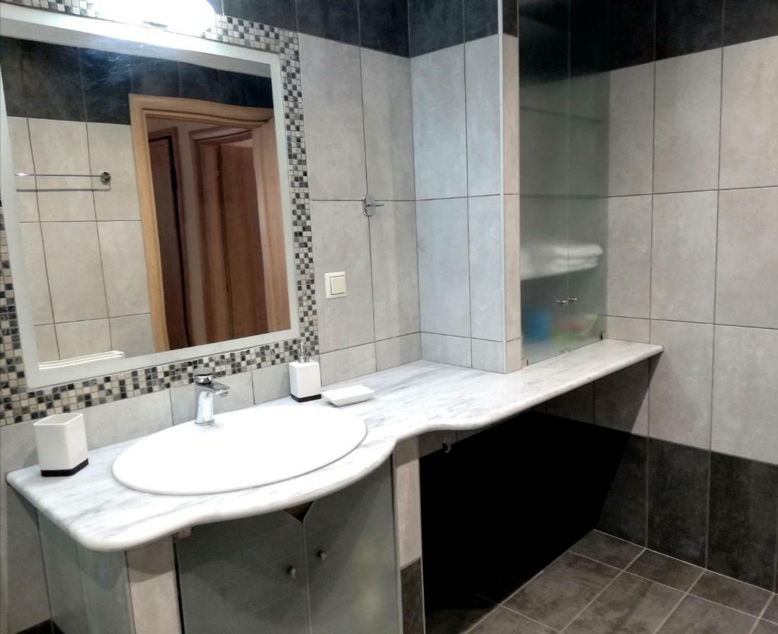 Aspa'S Apartment Kavala Esterno foto